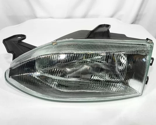 Farol Principal Fiat Palio / Siena / Strada Mascara Cromada Lado Esquerdo de 1996 ate 1998