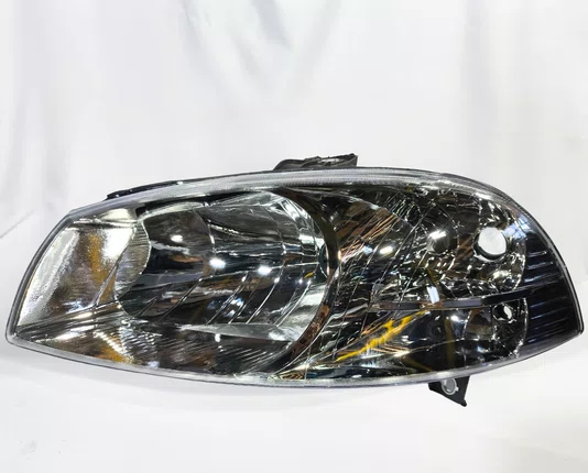 Farol Principal Fiat Palio / Siena / Strada Mascara Cromada Lado Esquerdo de 2007 ate 2020