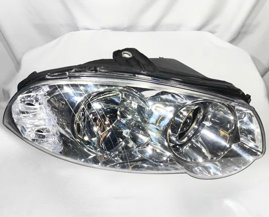 Farol Principal Fiat Palio / Siena / Strada Mascara Duplo Cromado Lado Direito de 2010 ate 2020