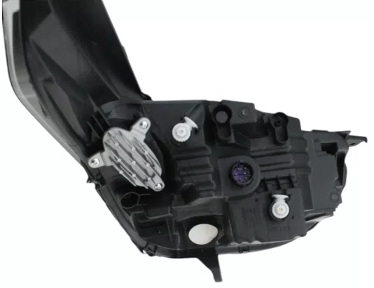 Farol Principal Fiat Strada Mascara Negra / Com Led Lado Esquerdo de 2020 ate 2025