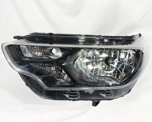 Farol Principal Fiat Strada Mascara Negra / Sem Led Lado Esquerdo de 2020 ate 2025