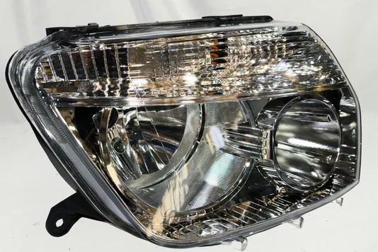 Farol Renault Duster Cromado Lado Direito 2012 Ate 2015