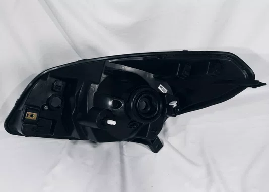 Farol Renault Sandero 2011 ate 2014 Mascara Negra Lado Direito