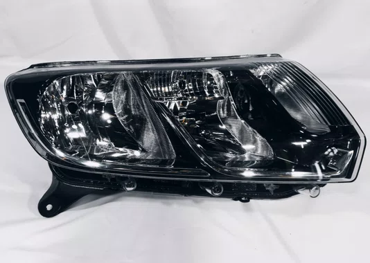 Farol Renault Sandero / Logan 2014 ate 2019 Lado Direito