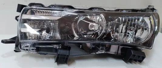 Farol Toyota Corolla 2015 ate 2017 Lado Esquerdo Sem Led