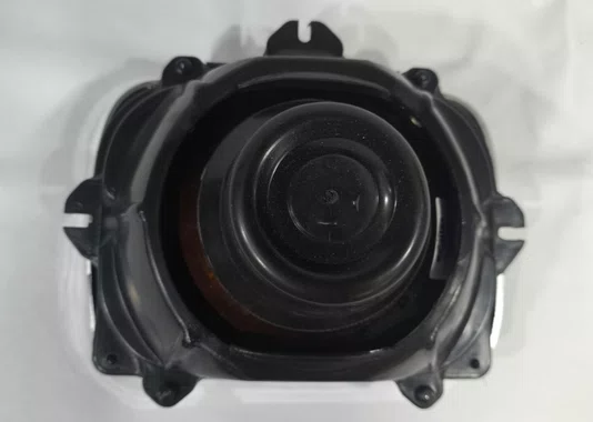 Farol Toyota Hilux 1992 ate 1999 / L200 Lado esquerdo/Lado direito H4 - Com Suporte Moldura