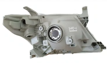 Farol Toyota Hilux 2009 ate 2011 Lado esquerdo Cromado