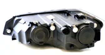 Farol VolksWagem Polo com Friso Cromado para 03 Lampada Lado Direito 2018 ate 2022.