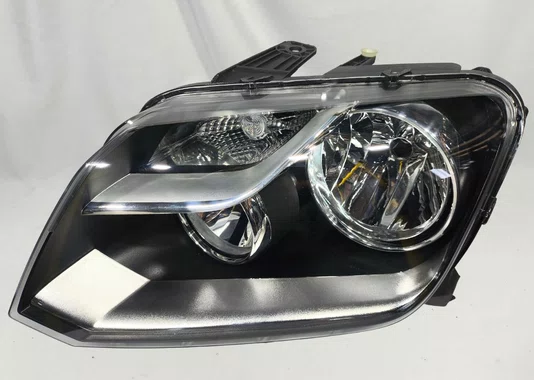 Farol Volkswagen Amarok Lado Esquerdo 2010 Ate 2016