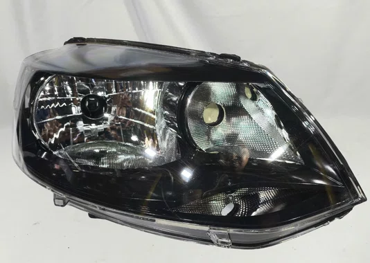 Farol Volkswagen Fox 2010 at 2014 Simples Mascara Negra Lado Direito