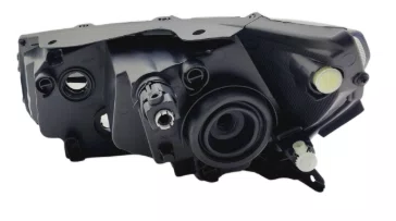 Farol Volkswagen Saveiro Robust G9 2023 ate 2025 Friso Preto Lado Direito