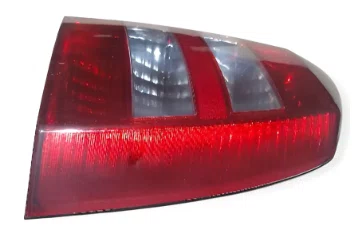 Lanterna Traseira Astra Hatch Bicolor Lado Esquerdo 2003 Ate 2012