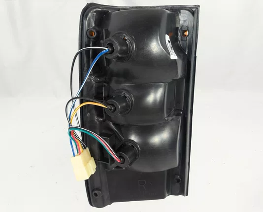 Lanterna Traseira Canto Lado Direito Toyota Hilux 2001 ate 2004