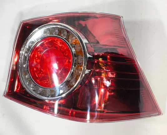 Lanterna Traseira Canto Lado Direito VolksWagem Golf 2008 ate 2014