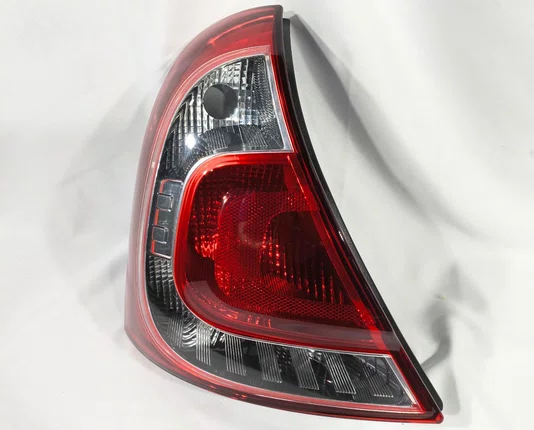 Lanterna Traseira Canto PT Lado Esquerdo Renault Clio 2012 ate 2017