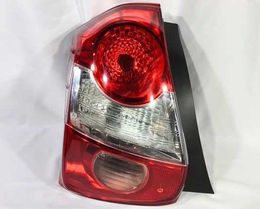 Lanterna Traseira Canto Lado Esquerdo Toyota Etios Hatch 2012 ate 2021