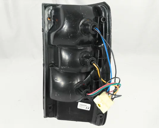 Lanterna Traseira Canto Lado Esquerdo Toyota Hilux 2001 ate 2004
