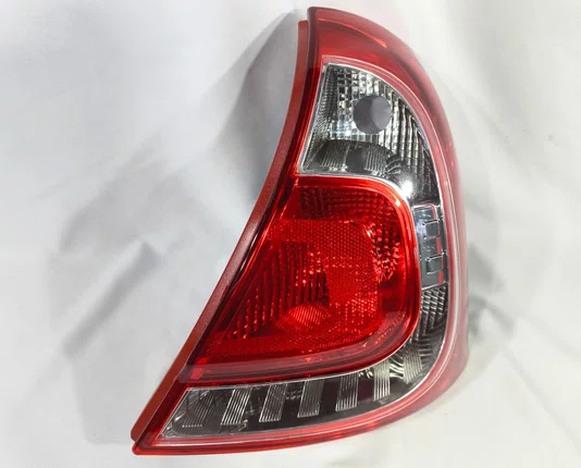 Lanterna Traseira Canto VM Lado Direito Renault Clio 2012 ate 2017