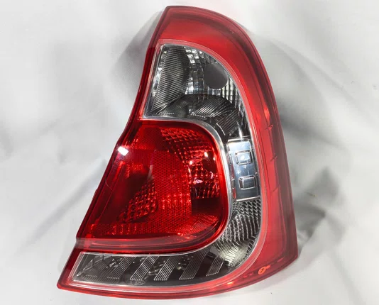 Lanterna Traseira Canto VM Lado Direito Renault Clio 2012 ate 2017