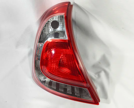 Lanterna Traseira Canto VM Lado Esquerdo Renault Clio 2012 ate 2017