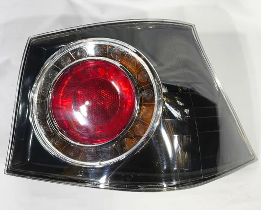 Lanterna Traseira Fume Canto Lado Direito VolksWagem Golf 2008 ate 2014