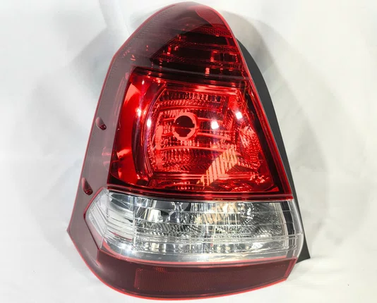 Lanterna Traseira Fume Canto Lado Esquerdo Toyota Etios Sedan 2012 ate 2018