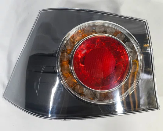 Lanterna Traseira Fume Canto Lado Esquerdo VolksWagem Golf 2008 ate 2014