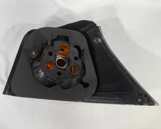 Lanterna Traseira Fume Canto Lado Esquerdo VolksWagem Golf 2008 ate 2014