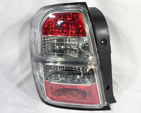 Lanterna Traseira Fume Lado Esquerdo Chevrolet Cobalt 2012 A 2015
