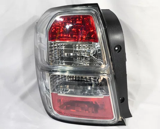 Lanterna Traseira Fume Lado Esquerdo Chevrolet Cobalt 2012 A 2015