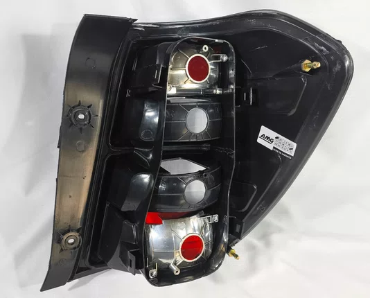 Lanterna Traseira Fume Lado Esquerdo Chevrolet Cobalt 2012 A 2015