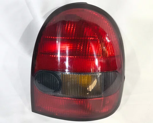 Lanterna Traseira Lado Direito Chevrolet Corsa 2 Portas 1994 ate 1999
