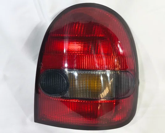 Lanterna Traseira Lado Direito Chevrolet Corsa 2 Portas 1994 ate 1999