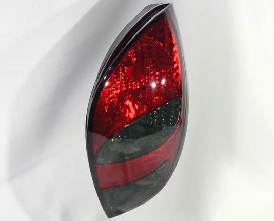 Lanterna Traseira Lado Direito Fume Chevrolet Celta 2000 ate 2005
