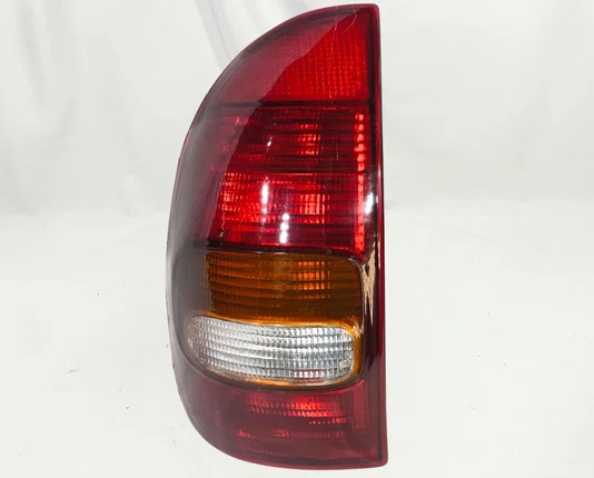 Lanterna Traseira Lado Esquerdo Chevrolet Corsa 4 Portas 1994 ate 1999