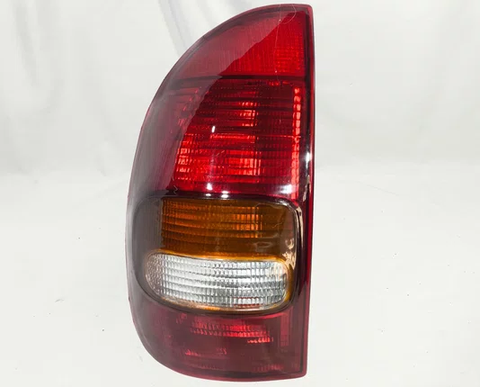 Lanterna Traseira Lado Esquerdo Chevrolet Corsa 4 Portas 1994 ate 1999