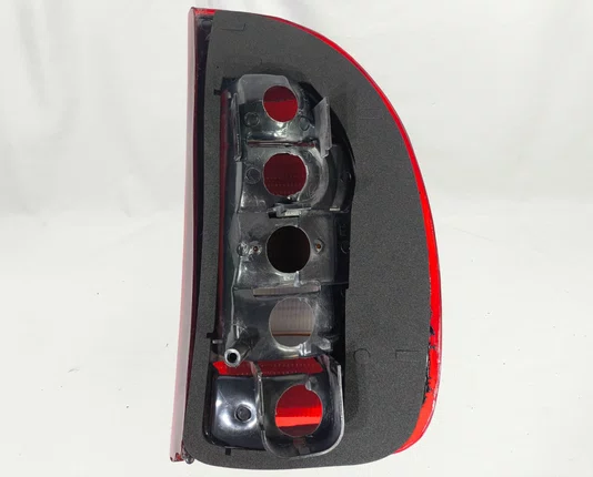 Lanterna Traseira Lado Esquerdo Chevrolet Corsa 4 Portas 1994 ate 1999