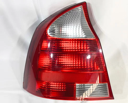 Lanterna Traseira Lado Esquerdo Chevrolet Corsa Sedan 2003 ate 2005