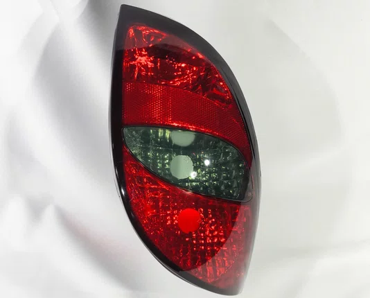 Lanterna Traseira Lado Esquerdo Fume Chevrolet Celta 2000 ate 2005
