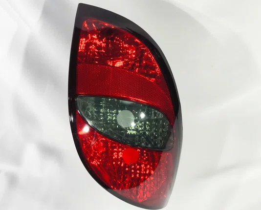 Lanterna Traseira Lado Esquerdo Fume Chevrolet Celta 2000 ate 2005