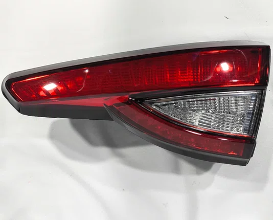 Lanterna Traseira Mala Lado Direito Fiat Argo 2017 ate 2023
