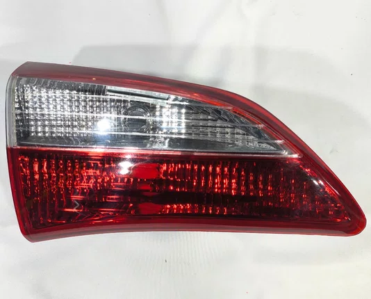 Lanterna Traseira Mala Lado Esquerdo Hyundai HB20 Hatch 2012 ate 2015