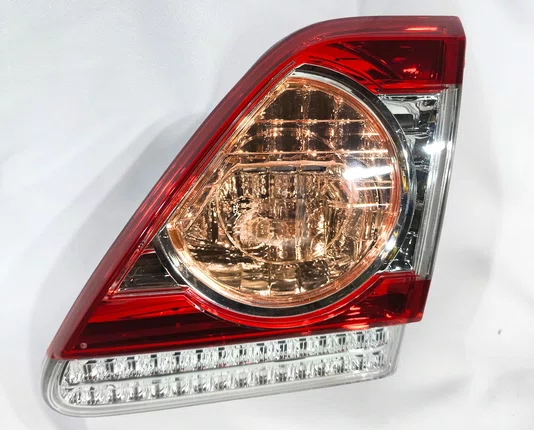 Lanterna Traseira Mala Lado Direito Toyota Corolla 2011 ate 2014