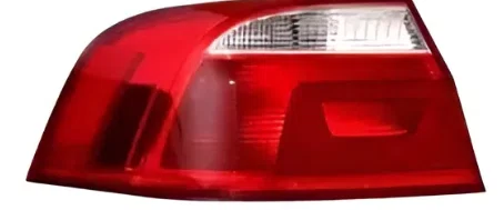 Lanterna Traseira Voyage G6 Canto Lado Esquerdo 2013 Ate 2017