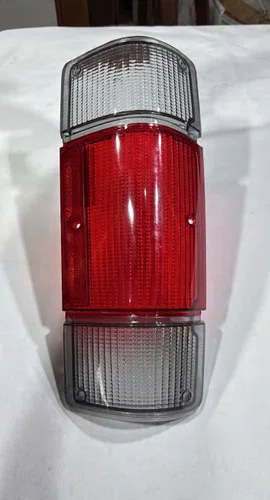 Lente de Lanterna Traseira Fum Acrlica Lado Direito (Passageiro) para Chevrolet D20, A20 e C20
