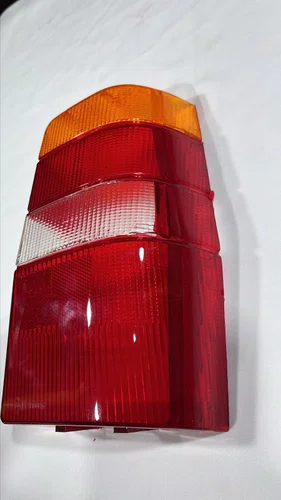Lente de Lanterna Traseira Tricolor Fiat Fiorino/Elba (Modelo Carto) - Lado Direito 1986 a 1997