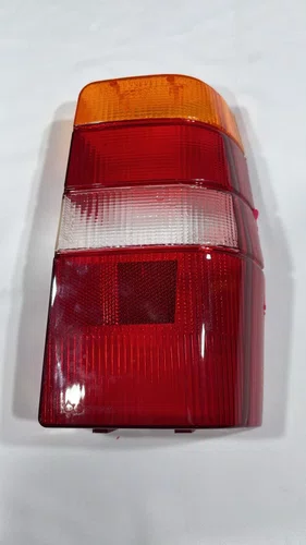 Lente de Lanterna Traseira Tricolor Fiat Fiorino/Elba (Modelo Carto) - Lado Direito 1986 a 1997