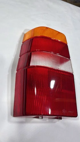 Lente de Lanterna Traseira Tricolor Fiat Fiorino/Elba (Modelo Carto) - Lado Esquerdo | 1986 a 1997