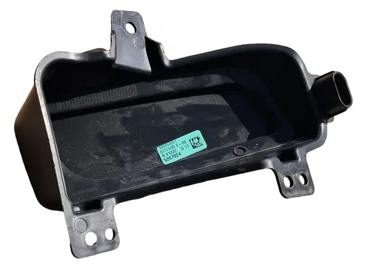 Moldura do Farol de Milha Esquerda  Nova Fiat Strada (2020-2026)  Original Fiat