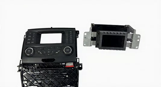 Painel de Comando Ar Condicionado e Rdio Ford Ranger 2017 a 2019